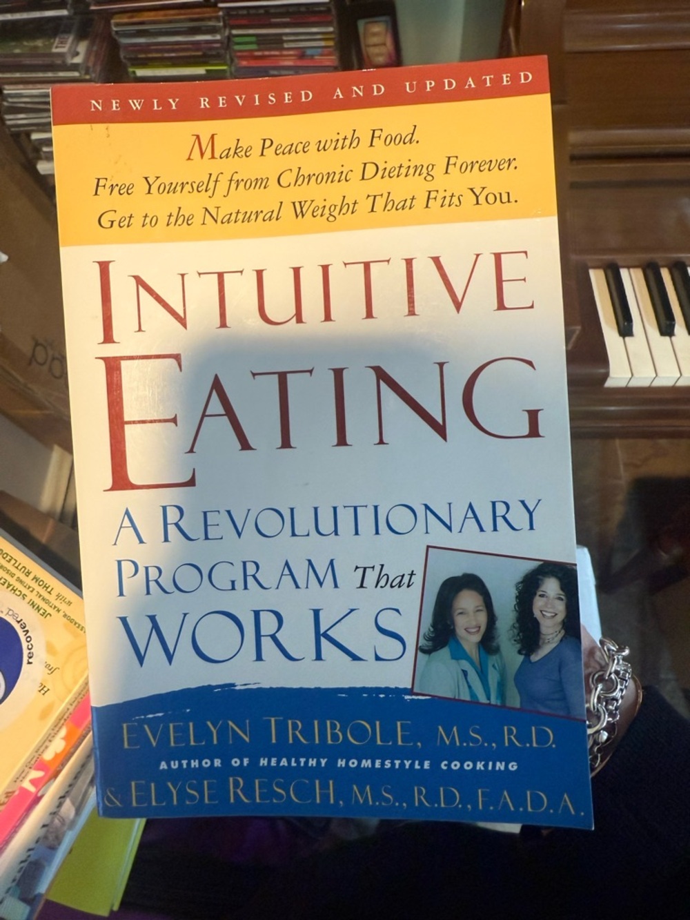 Intuitive Eating: A Revolutionary Program That Works - Blue/Cream